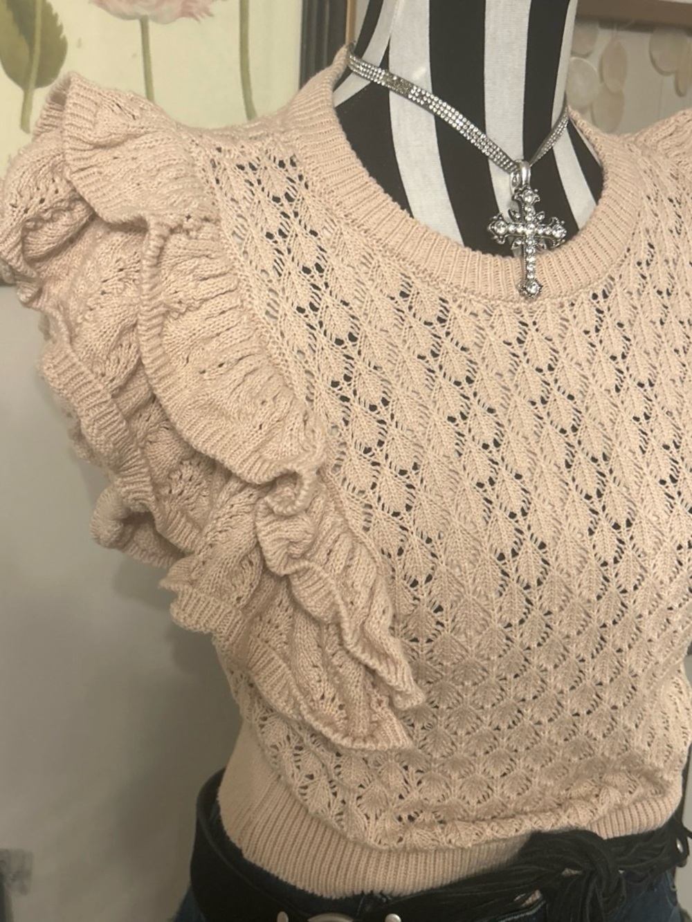 LFD Ruffled Cream Knit Top small - Picture 5 of 11